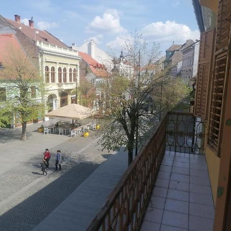 Apartament Royal Sibiu Lägenhet Exteriör bild